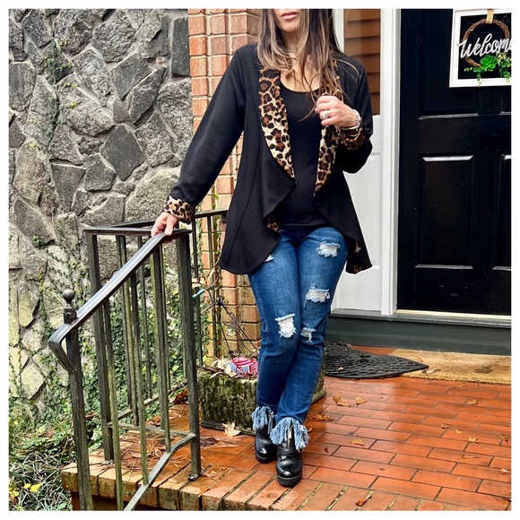 #41 Chic Black Ruffle Trim Blazer with leopard trim - Picture 6 of 6